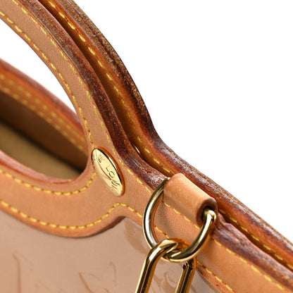 Vernis Roxbury Drive Noisette Handbag