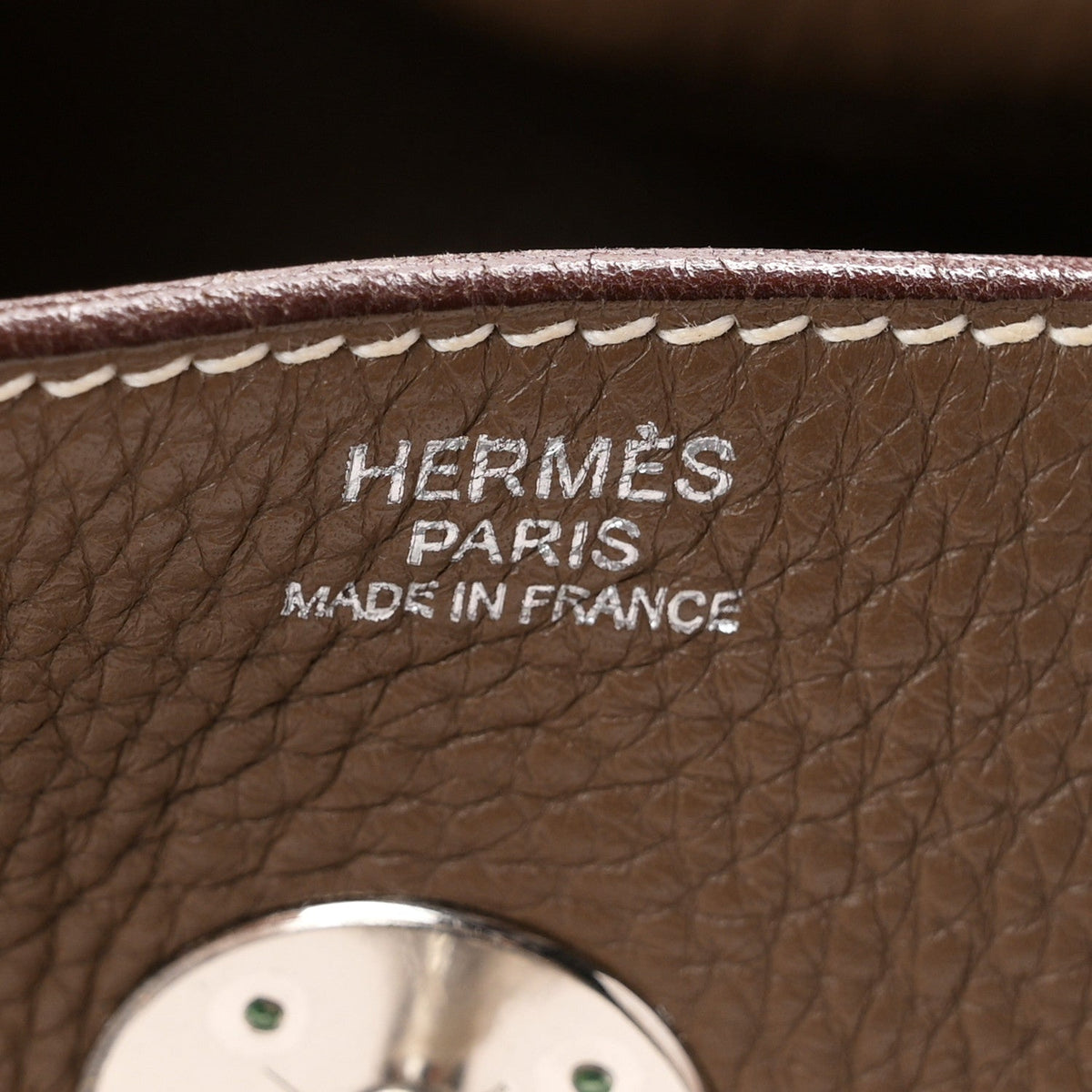Taurillon Clemence Lindy 30 Etoupe Handbag