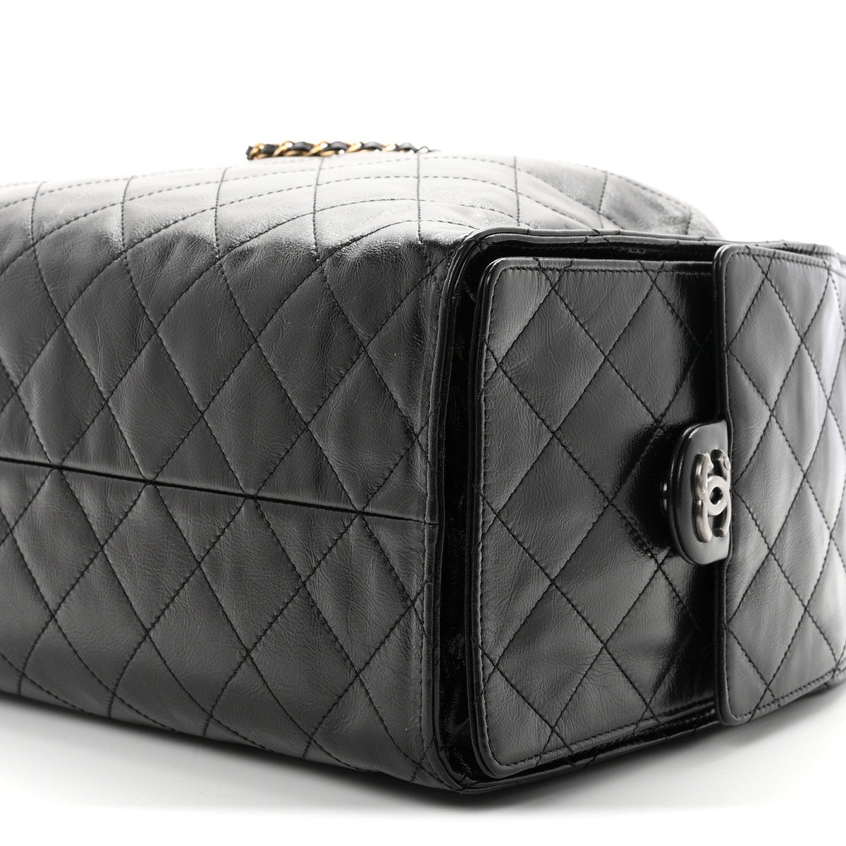 Medium Quilted Calfskin Handbag - Black