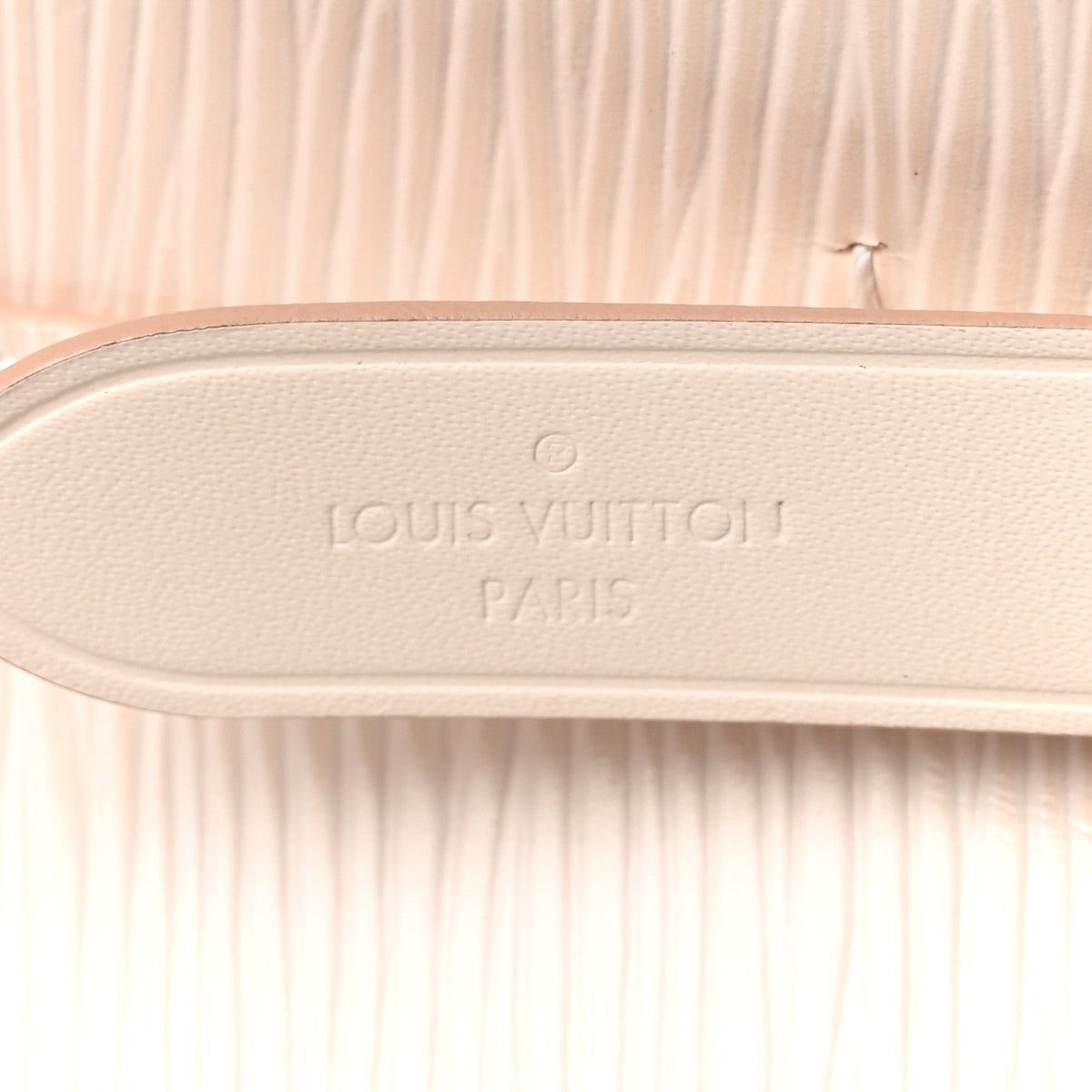 Epi Neonoe Bb Quartz Handbag