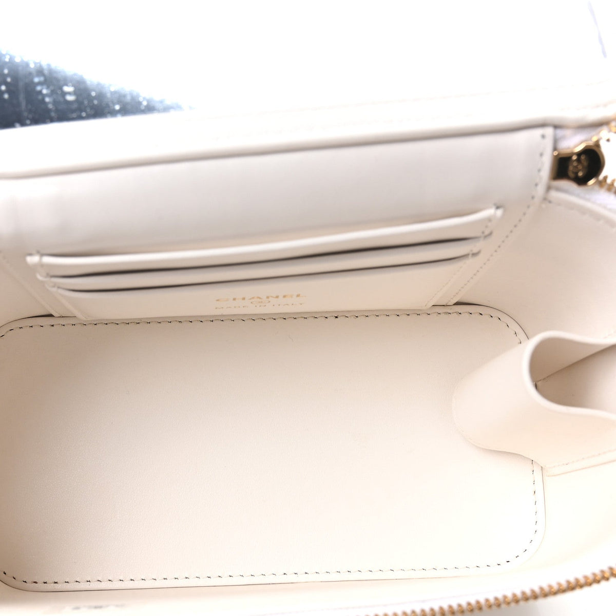 Quilted Caviar Handbag - White