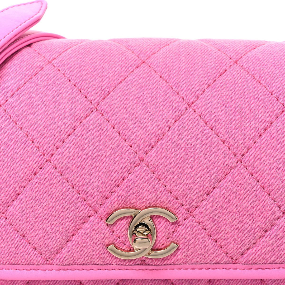 Small Quilted Flap Shoulder Bag - Pink