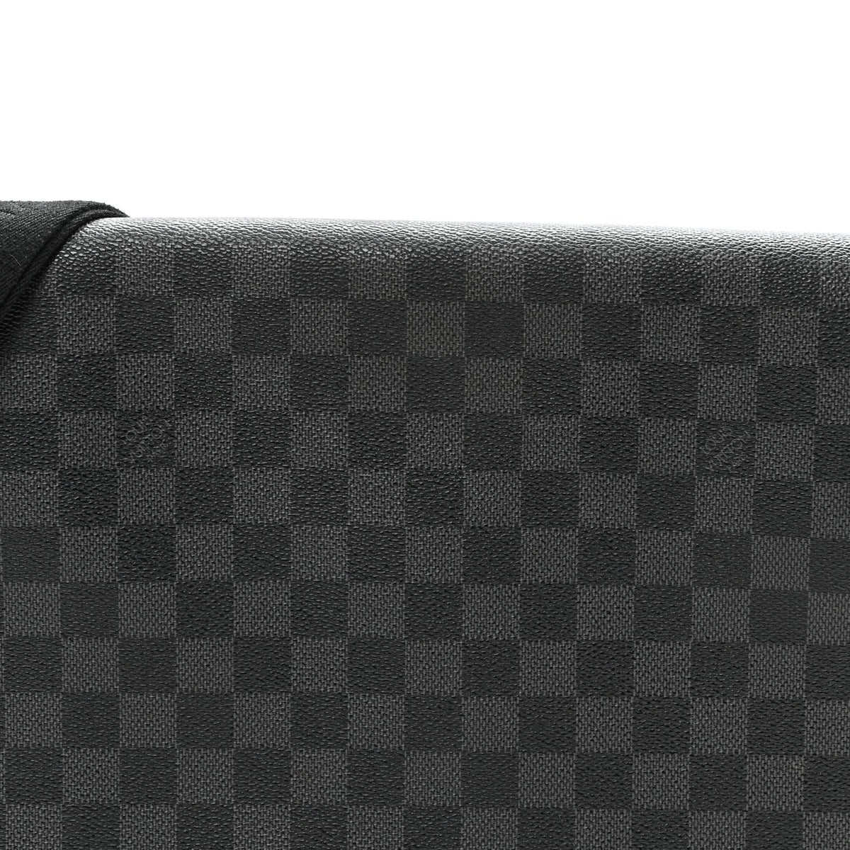 Damier Graphite Daniel Mm Handbag