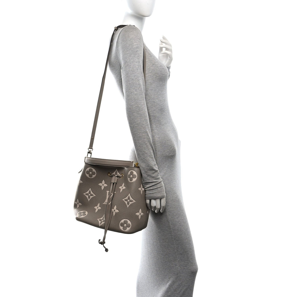 Empreinte Monogram Giant Neonoe Mm Tourt Handbag