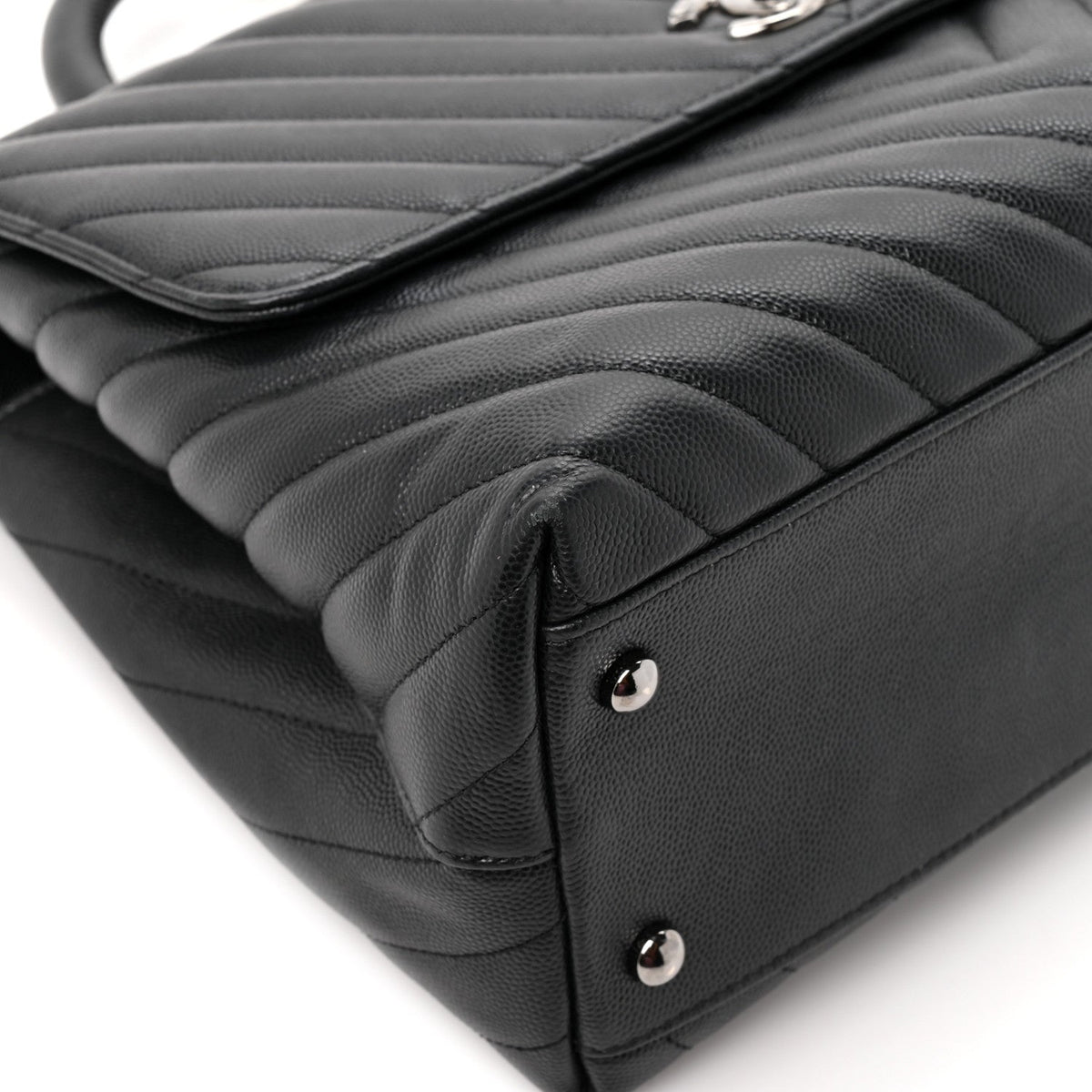 Medium Quilted Caviar Flap Shoulder Bag - Black