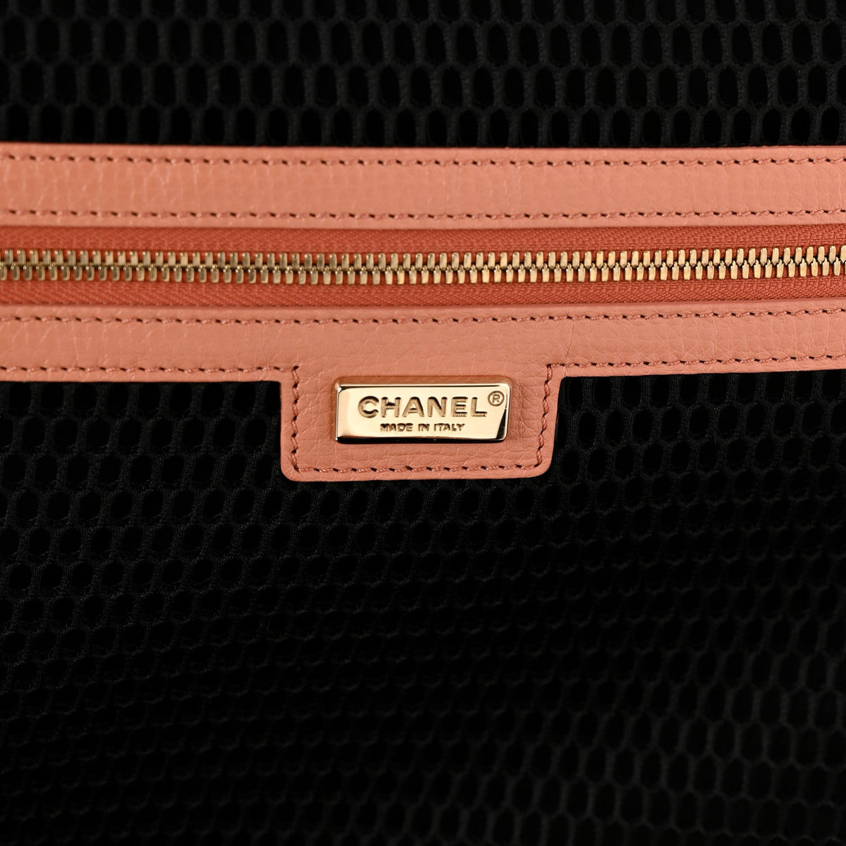 Quilted Calfskin Handbag - Pink