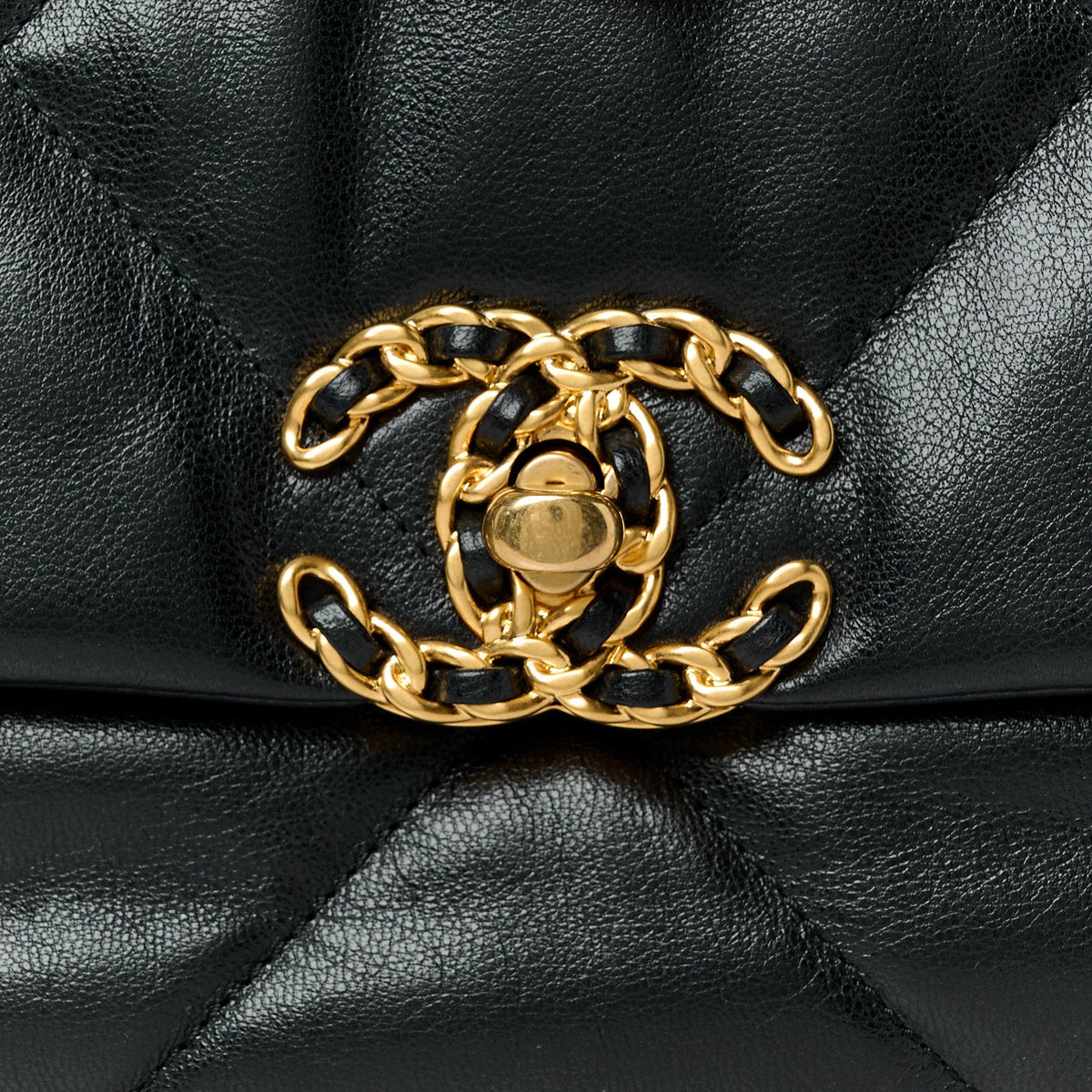 Medium Quilted Goatskin Flap Shoulder Bag - Black