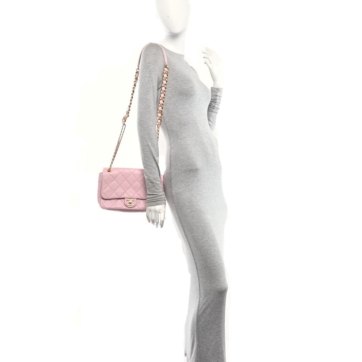 Medium Quilted Caviar Flap Shoulder Bag - Pink