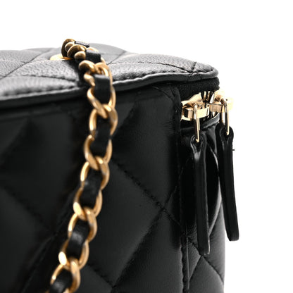 Small Quilted Lambskin Handbag - Black