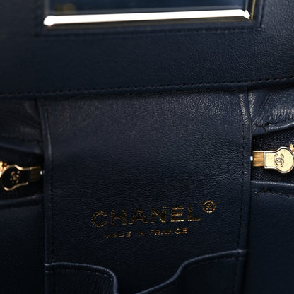Small Quilted Caviar Handbag - Blue