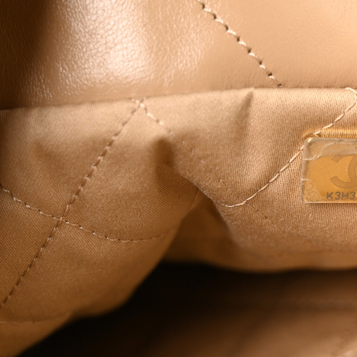 Small Quilted Calfskin Handbag - Beige