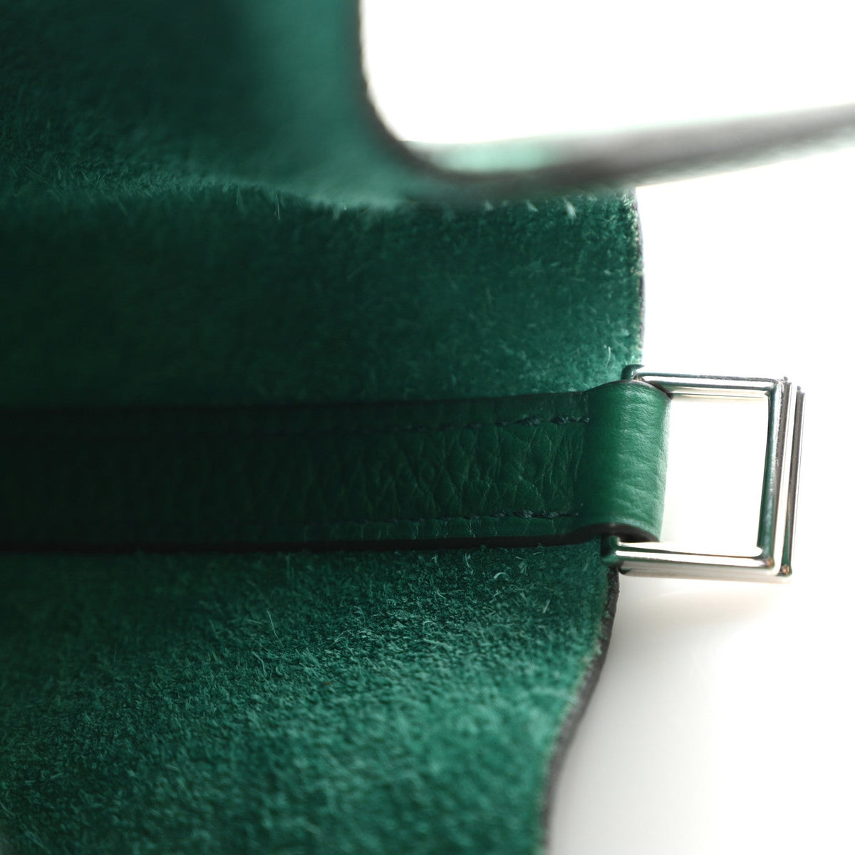 Taurillon Clemence Picotin Lock 18 Pm Ve Handbag
