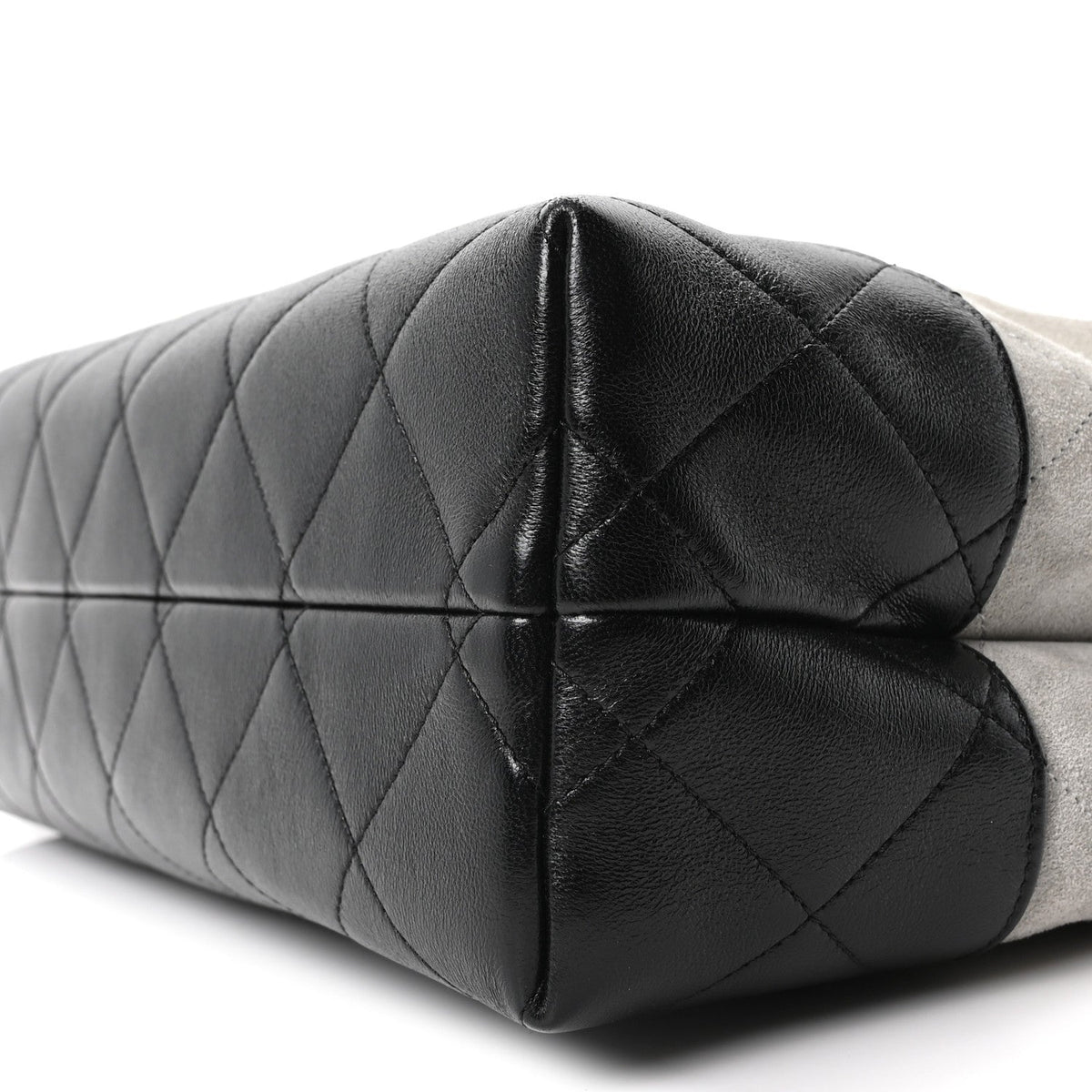 Small Quilted Lambskin Handbag - Grey