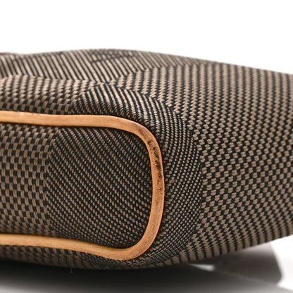 Damier Geant Citadin Messenger Terre Handbag