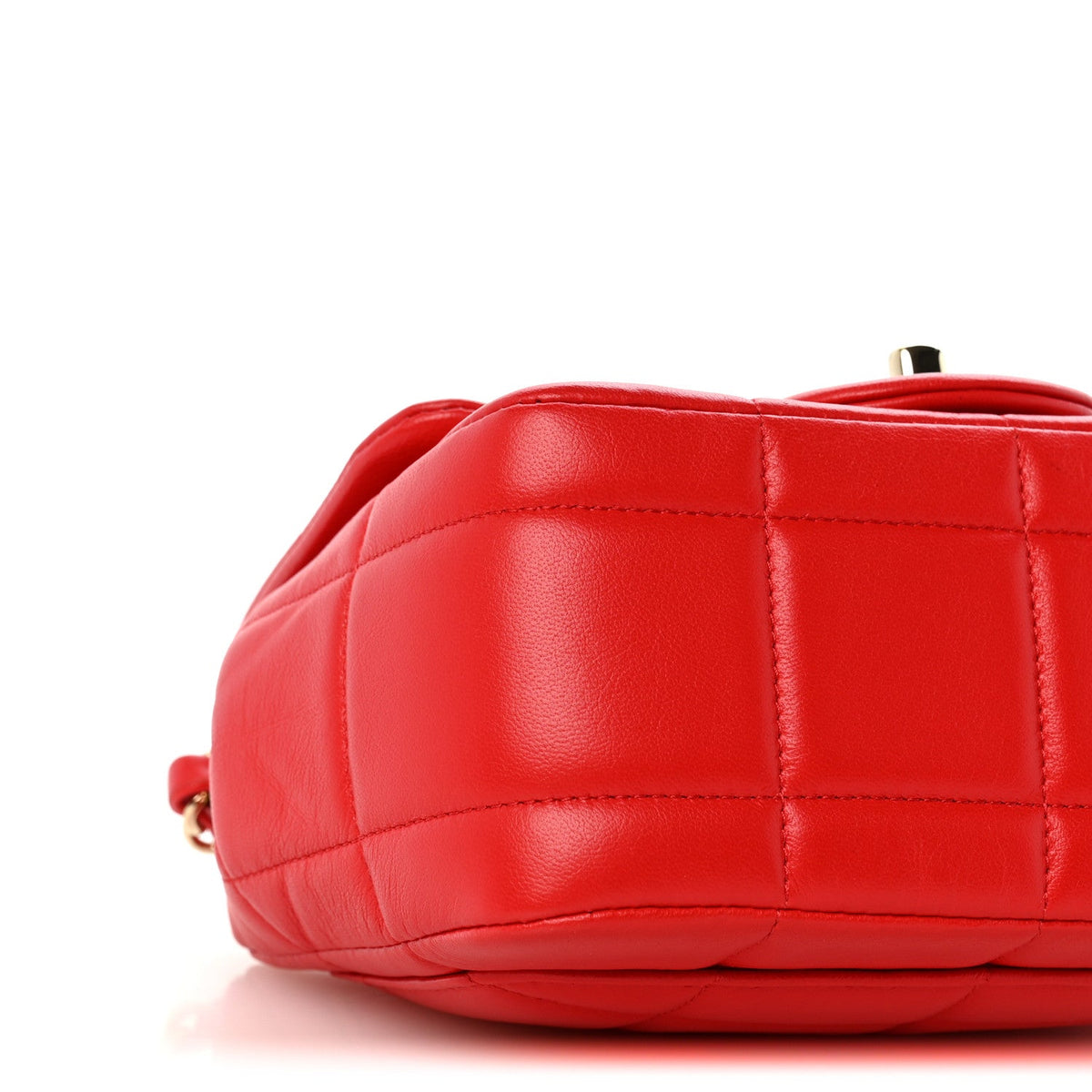 Mini Quilted Lambskin Flap Shoulder Bag - Red