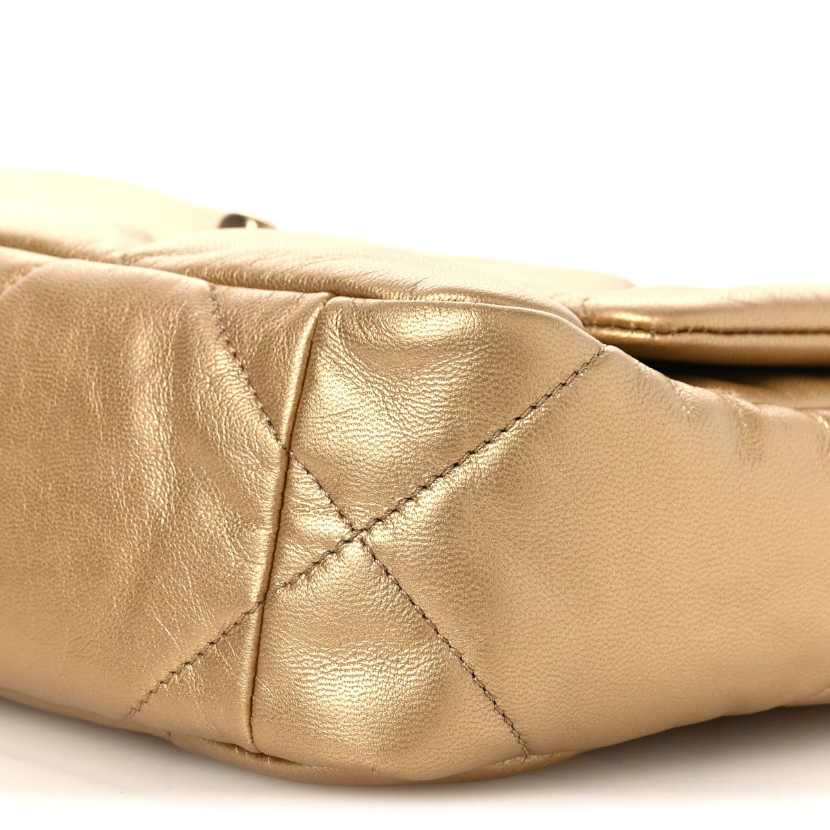 Medium Quilted Goatskin Flap Shoulder Bag - Gold