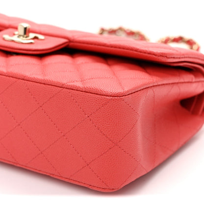 Small Quilted Caviar Flap Shoulder Bag - Red