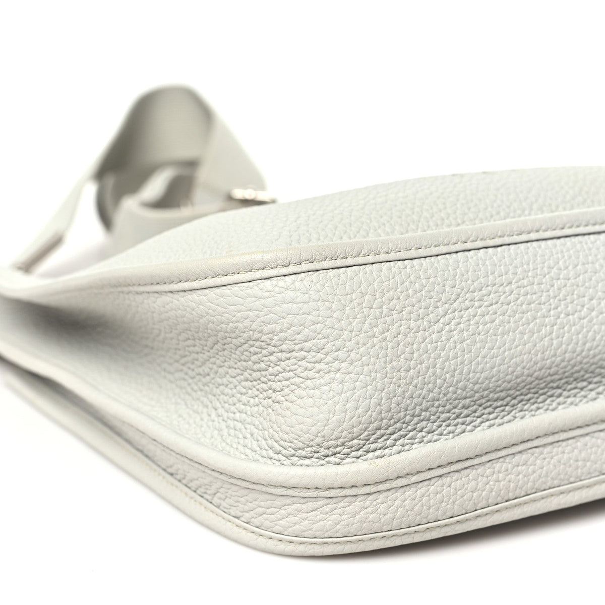 Taurillon Clemence Evelyne Iii Pm Gris P Handbag