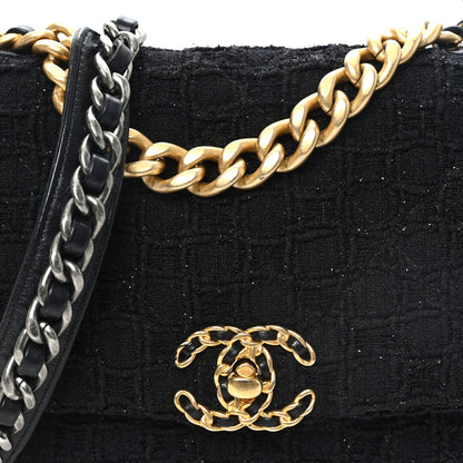 Medium Quilted Flap Shoulder Bag - Black