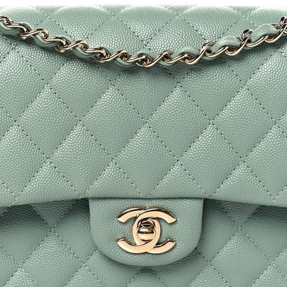Medium Quilted Caviar Flap Shoulder Bag - Green