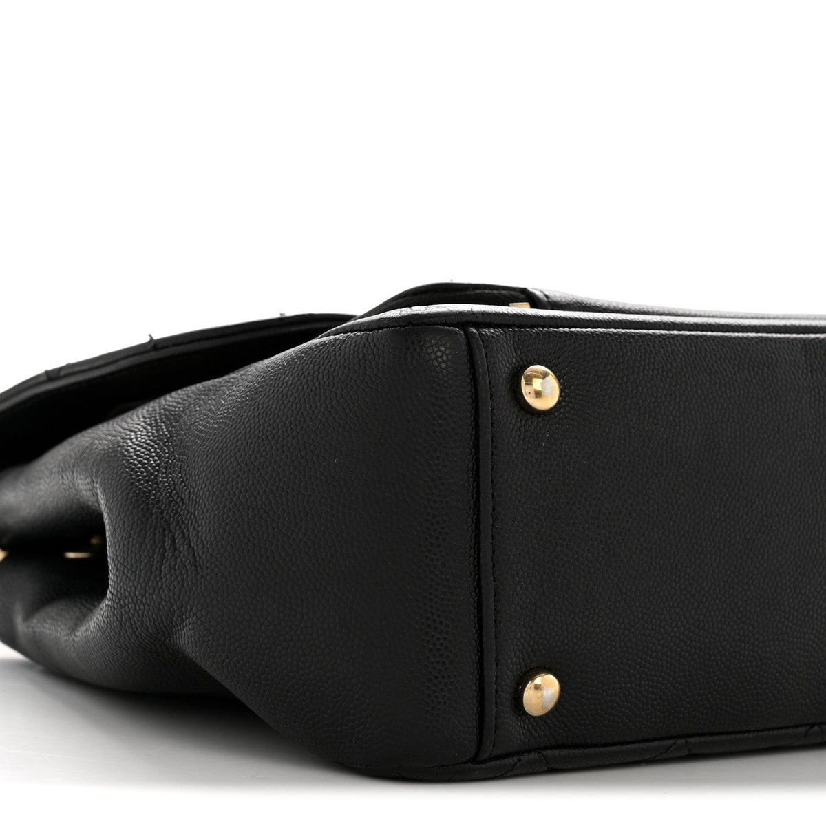 Large Quilted Caviar Flap Shoulder Bag - Black