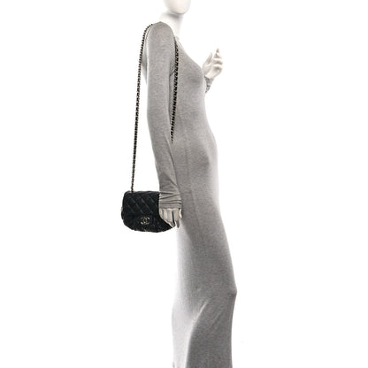 Mini Quilted Lambskin Handbag - Black