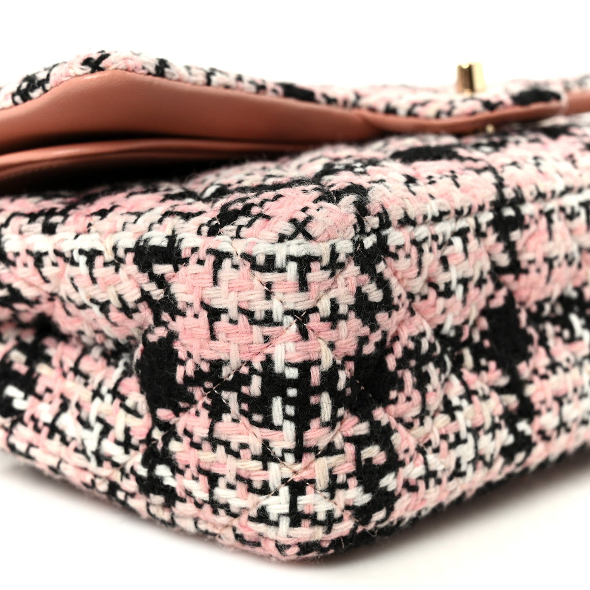 Medium Quilted Flap Shoulder Bag - Pink