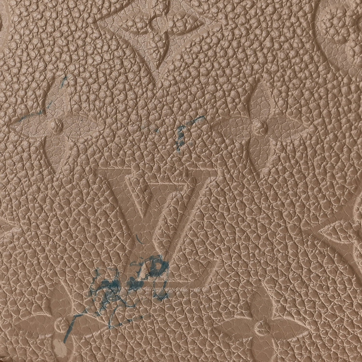 Empreinte Monogram Giant Carryall Mm Tou Handbag