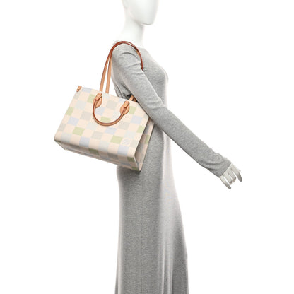 Damier Giant Onthego Mm Pistachio Handbag