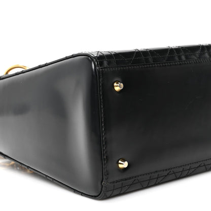 Medium Handbag - Black