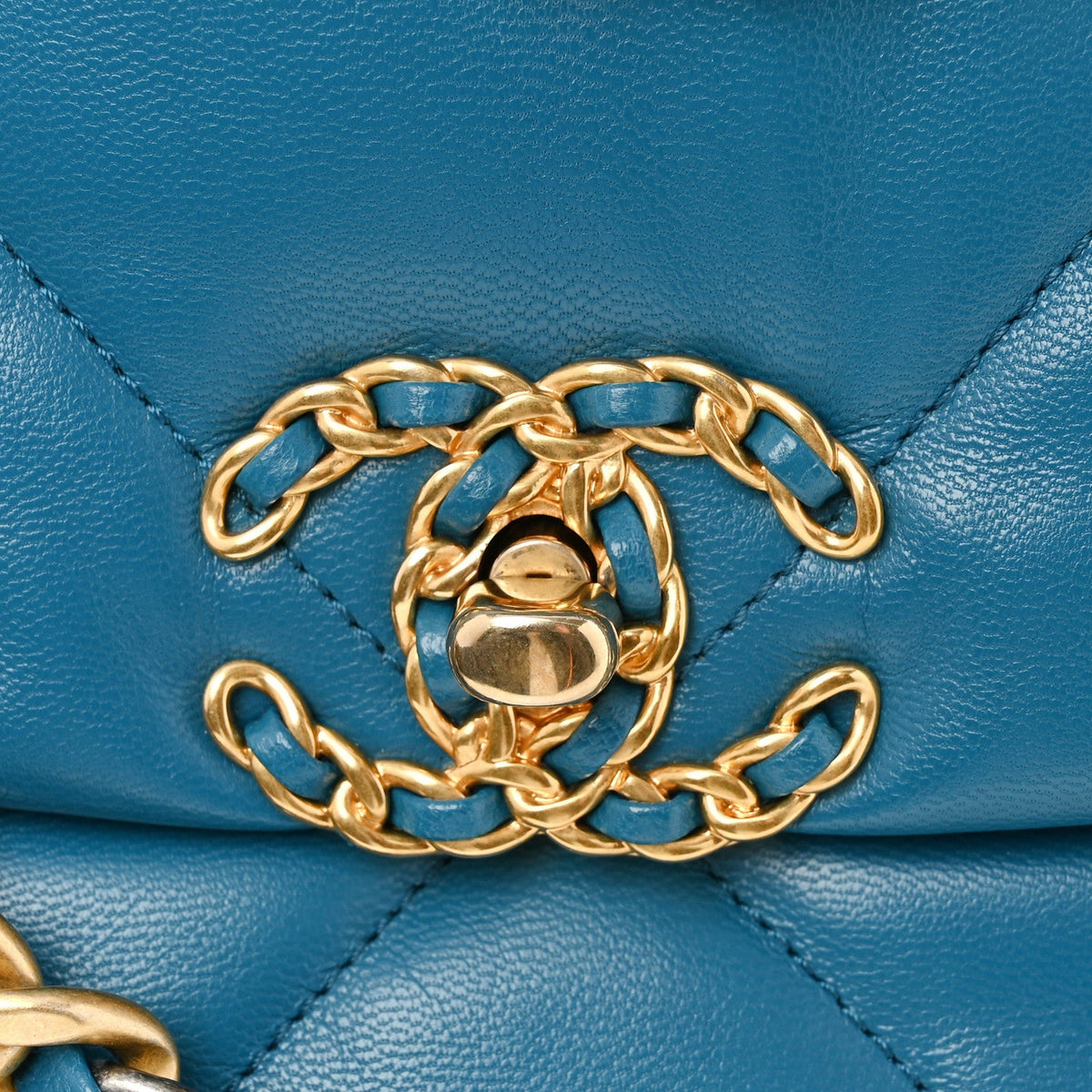 Medium Quilted Goatskin Flap Shoulder Bag - Turquoise
