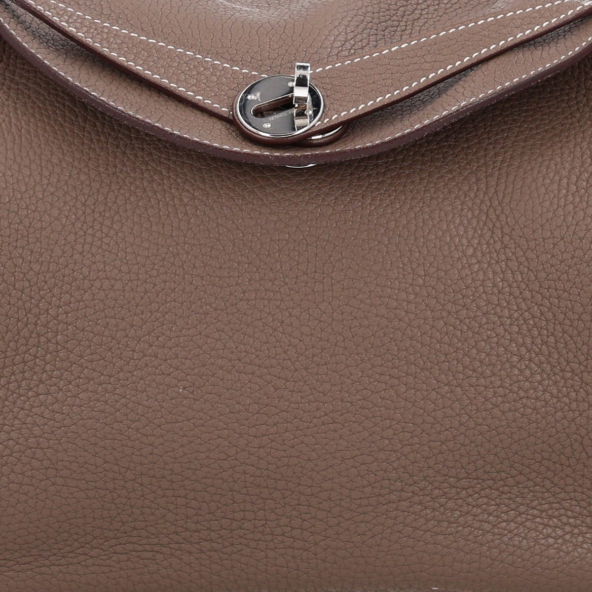 Taurillon Clemence Lindy 30 Etoupe Handbag