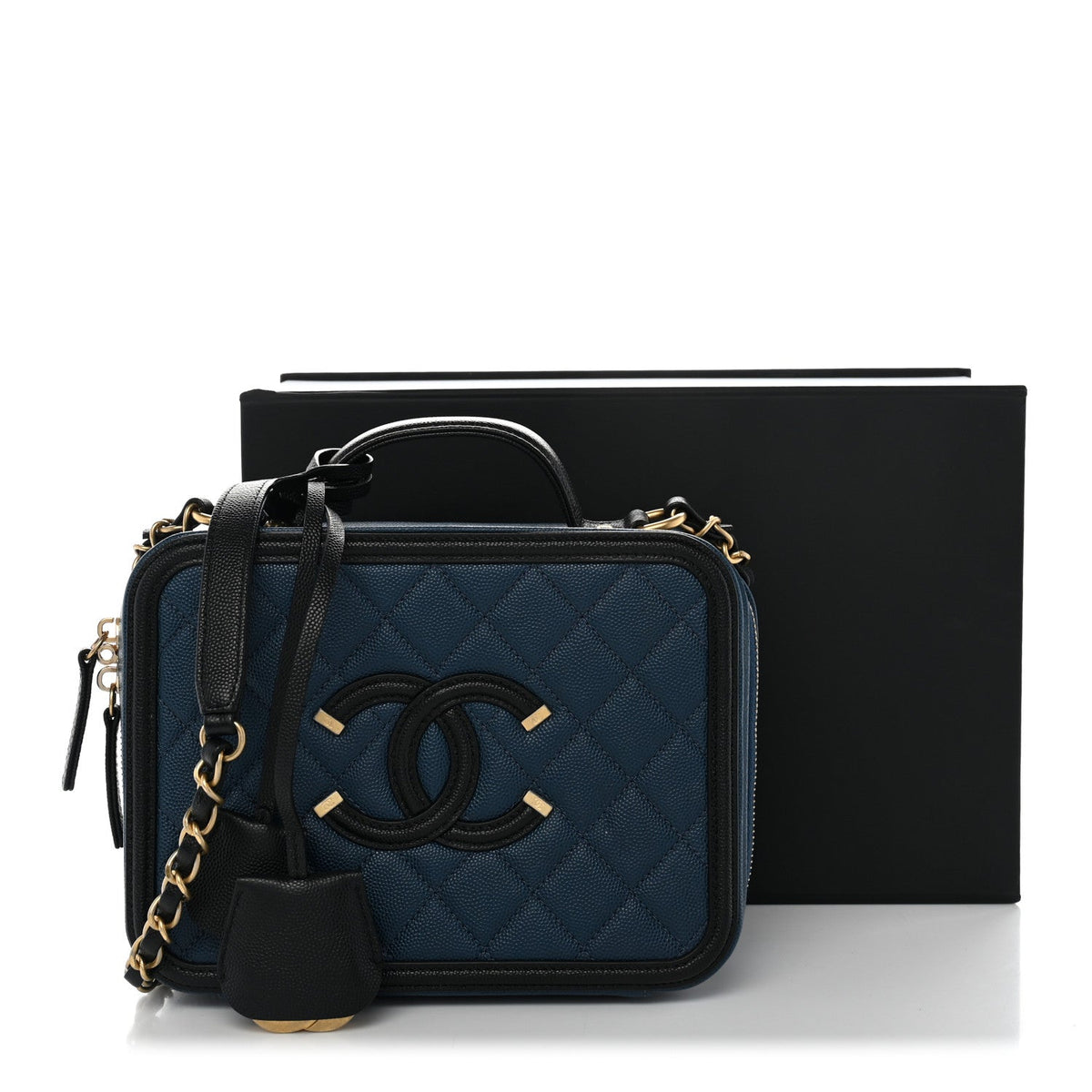 Medium Quilted Caviar Handbag - Black