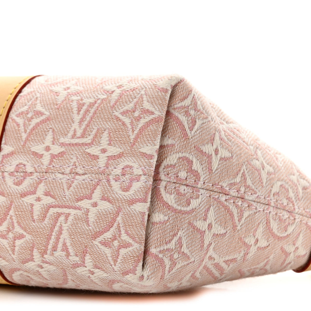 Monogram Embleme Mia Pochette Rose Ruban Handbag