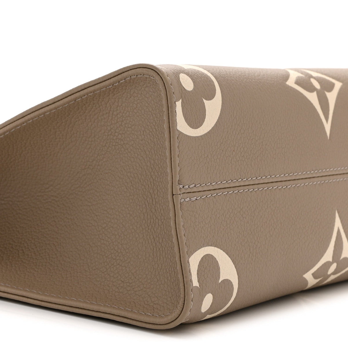 Empreinte Monogram Giant Onthego Pm Tour Handbag