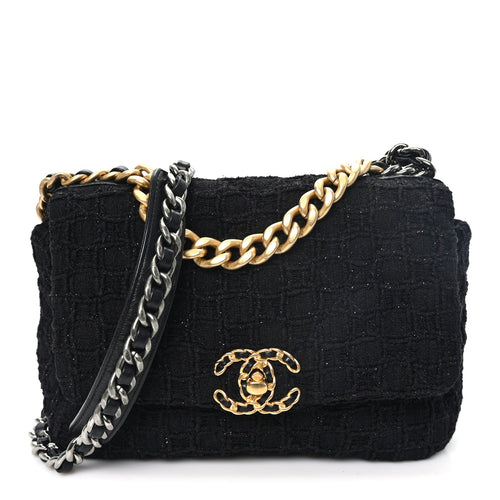 Medium Quilted Flap Shoulder Bag - Black