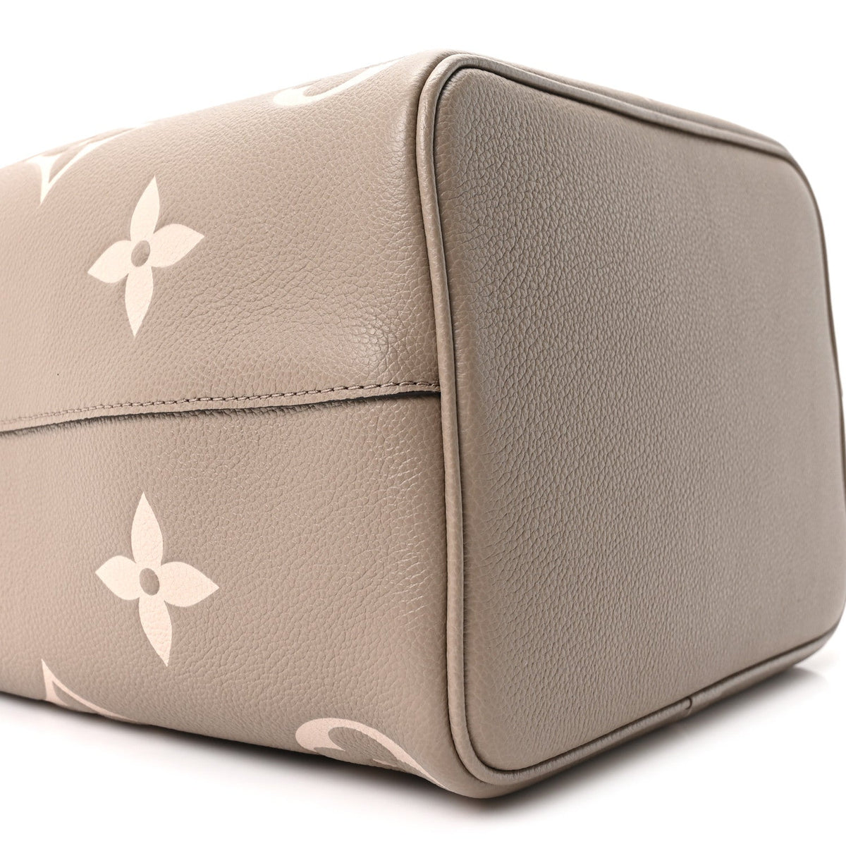 Empreinte Monogram Giant Neonoe Mm Tourt Handbag