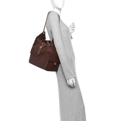 Medium Quilted Caviar Handbag - Brown