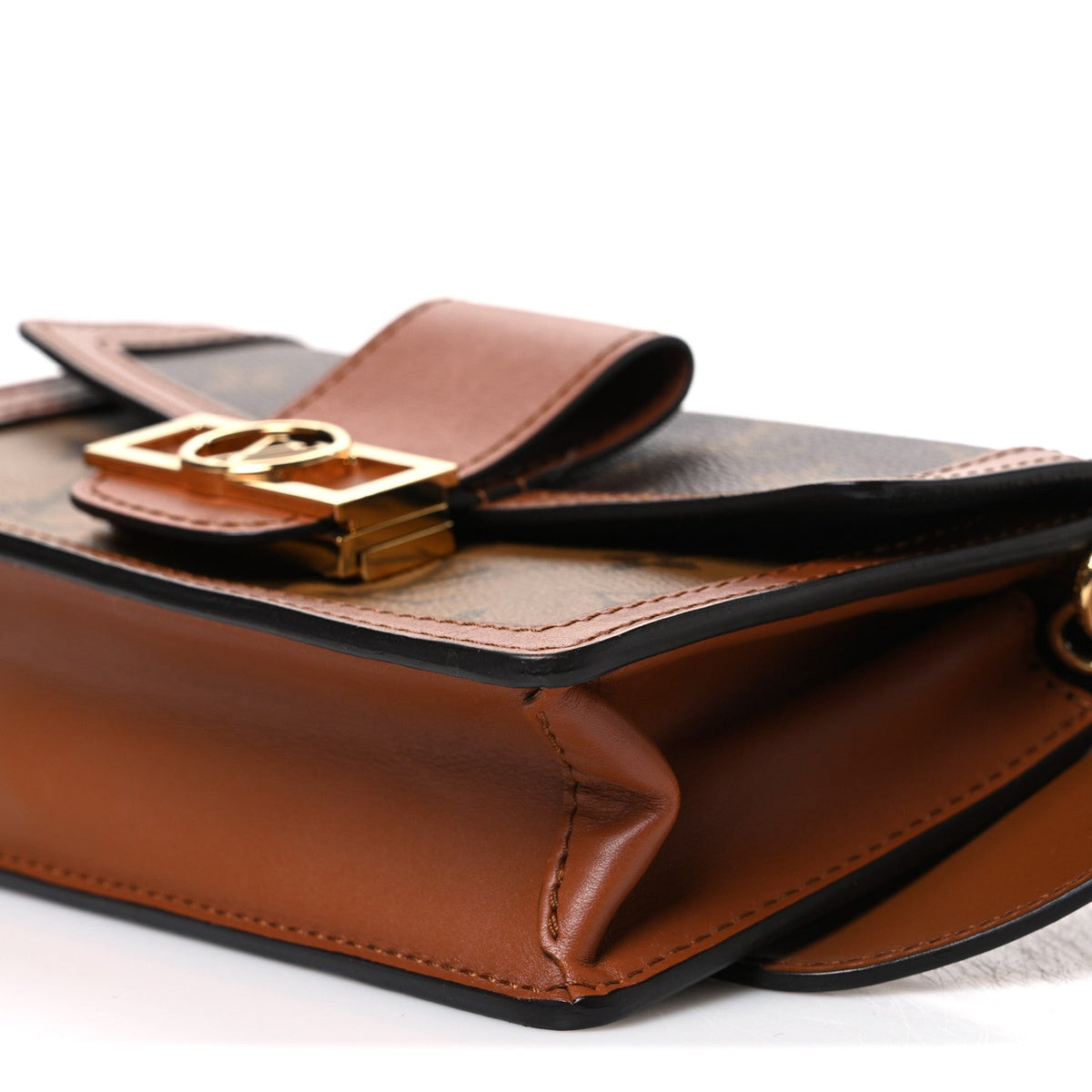 Reverse Monogram Dauphine Bumbag Handbag