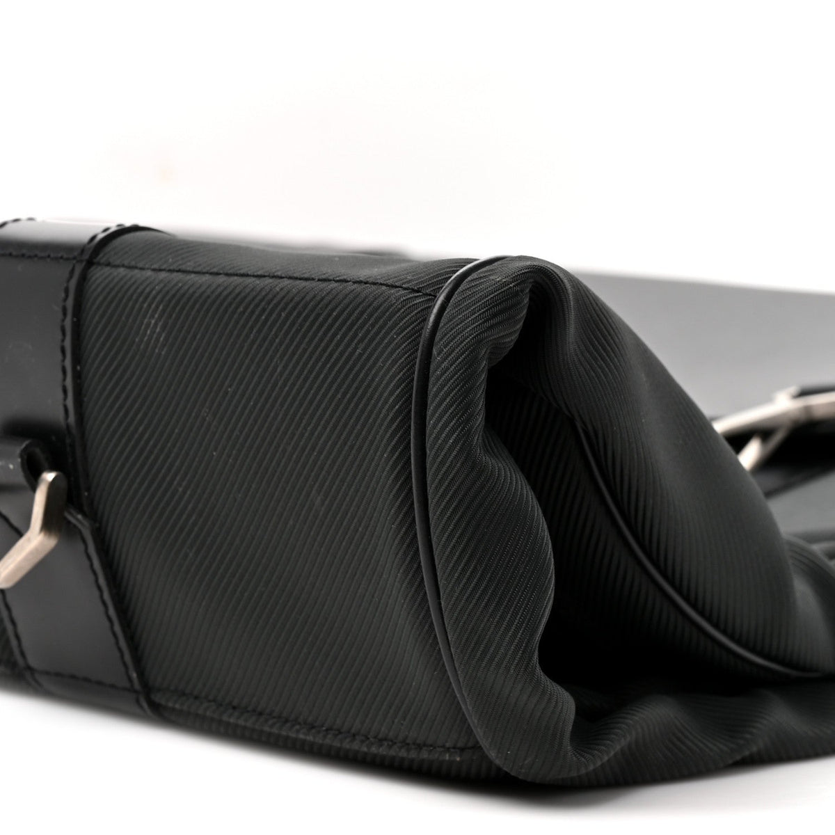 Taiga Portable Gibeciere Ardoise Handbag