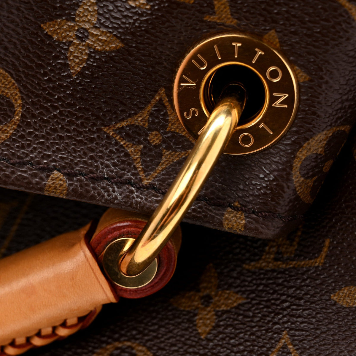 Monogram Artsy Mm Handbag