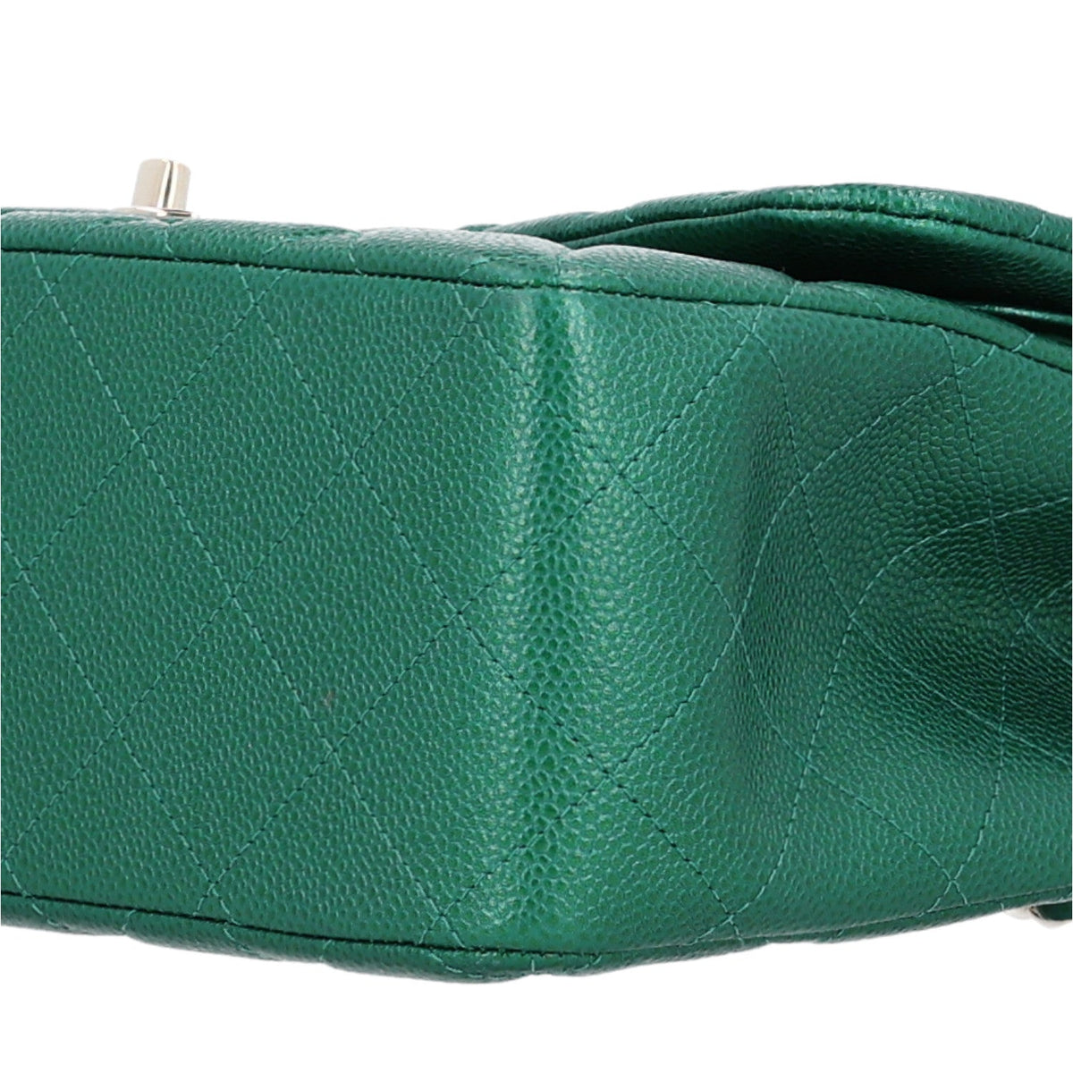 Quilted Caviar Flap Shoulder Bag - Green