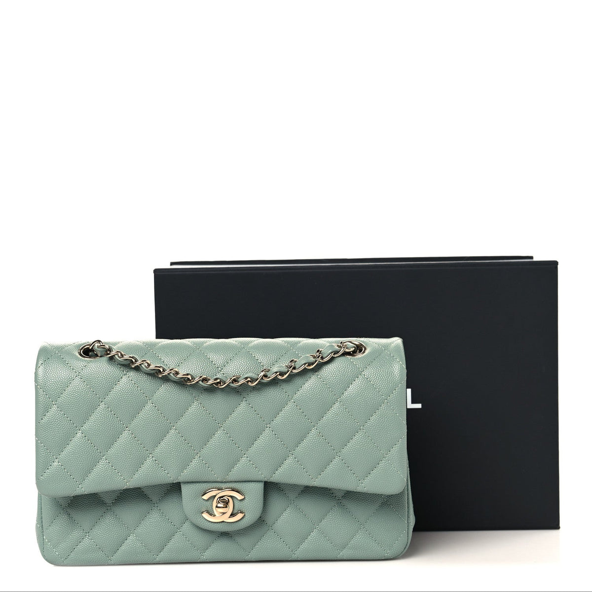 Medium Quilted Caviar Flap Shoulder Bag - Green